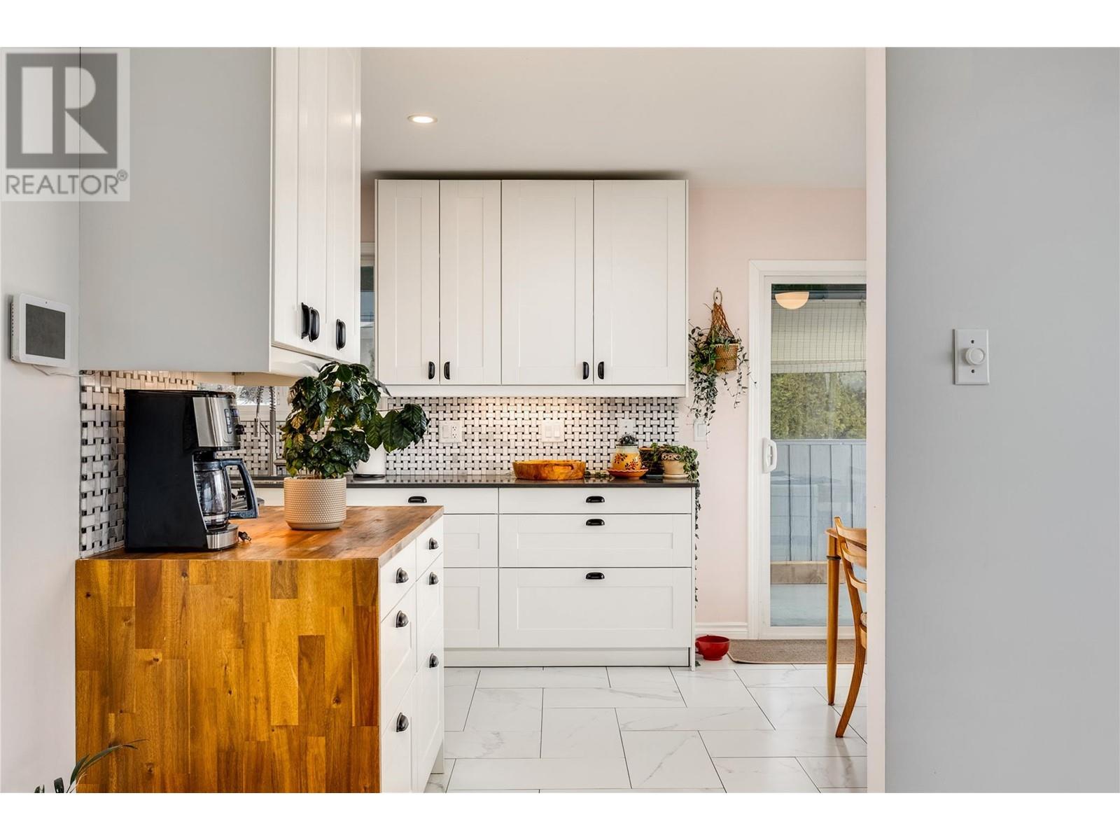 5253 Clarence Road, Peachland