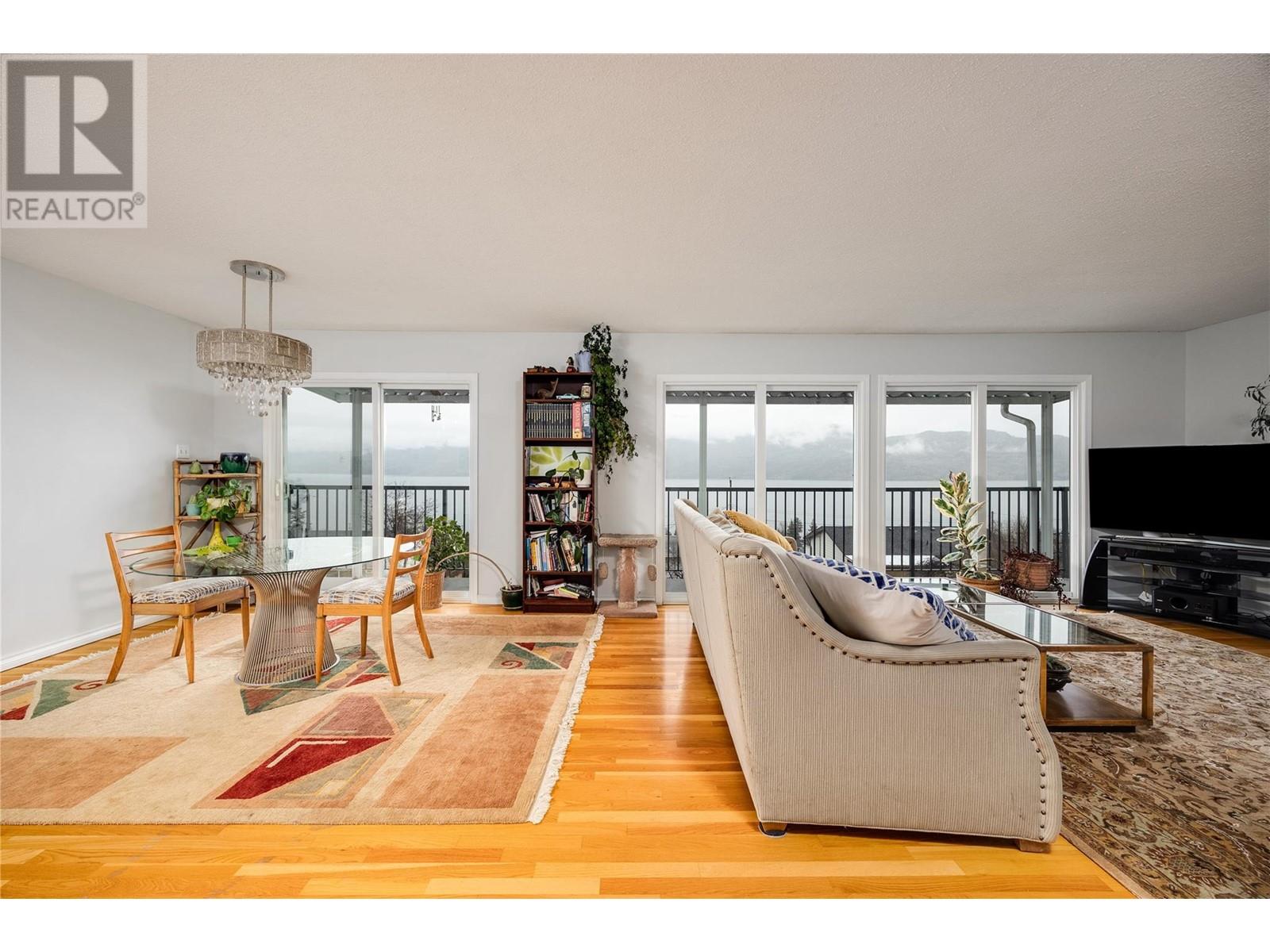 5253 Clarence Road, Peachland