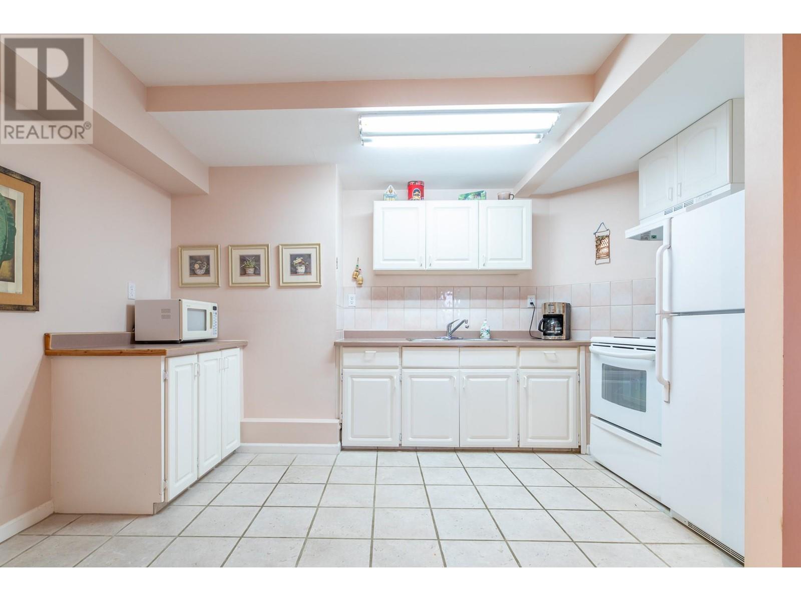 2841 Noyes Road, Naramata