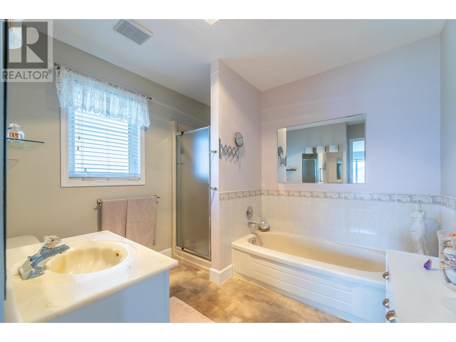 2841 Noyes Road, Naramata