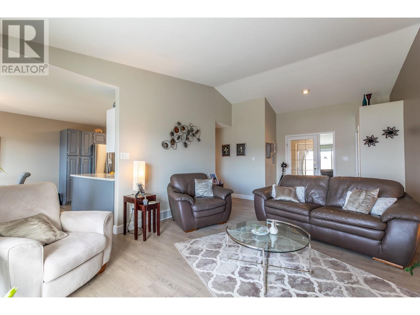 2841 Noyes Road, Naramata