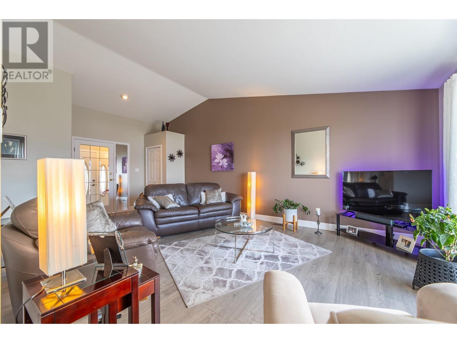 2841 Noyes Road, Naramata
