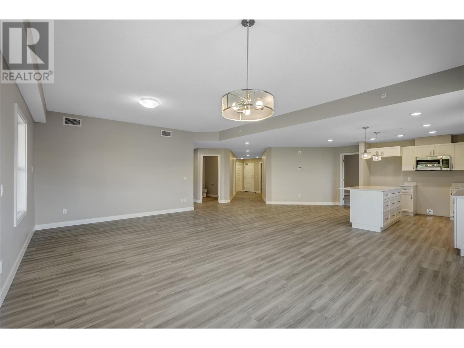 5640 51st Street Unit# 407, Osoyoos