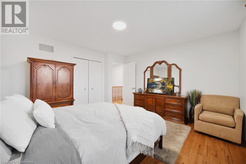 Photo 21 of 215 Dewitt Road, Stoney Creek ON