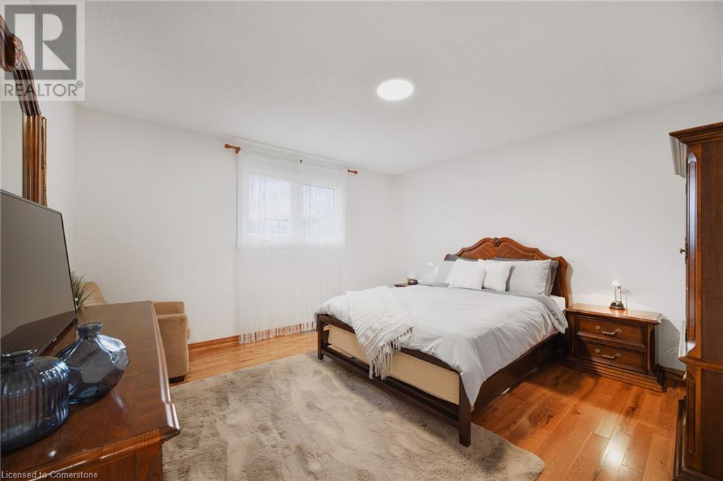 Photo 22 of 215 Dewitt Road, Stoney Creek ON