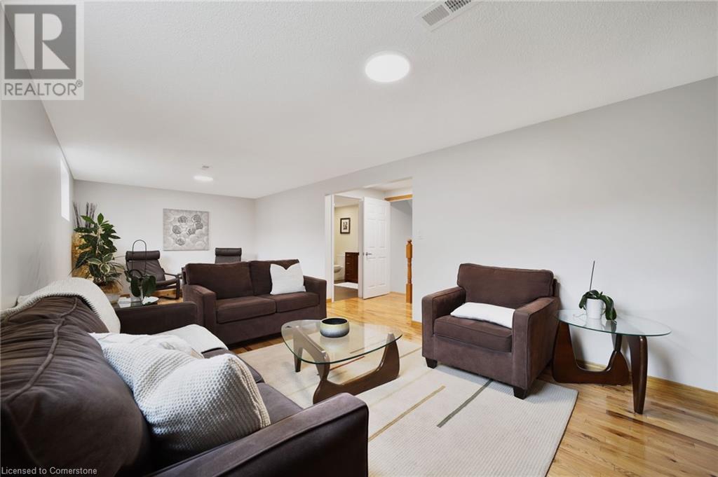 Photo 23 of 215 Dewitt Road, Stoney Creek ON