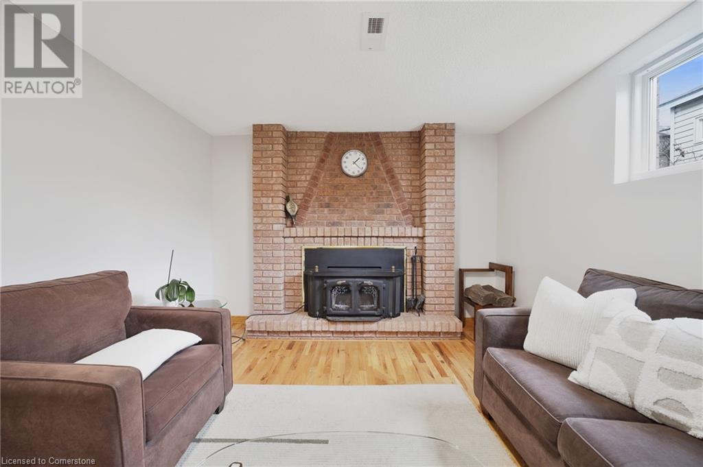 Photo 25 of 215 Dewitt Road, Stoney Creek ON