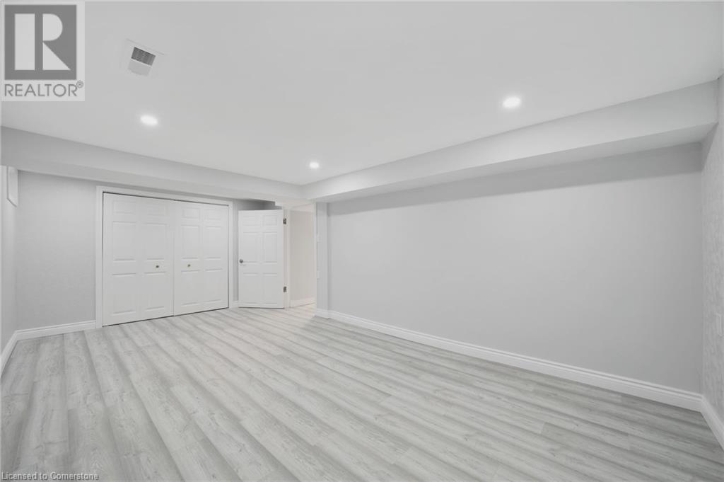 Photo 30 of 215 Dewitt Road, Stoney Creek ON