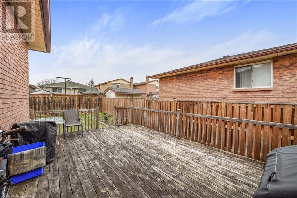 Photo 39 of 215 Dewitt Road, Stoney Creek ON
