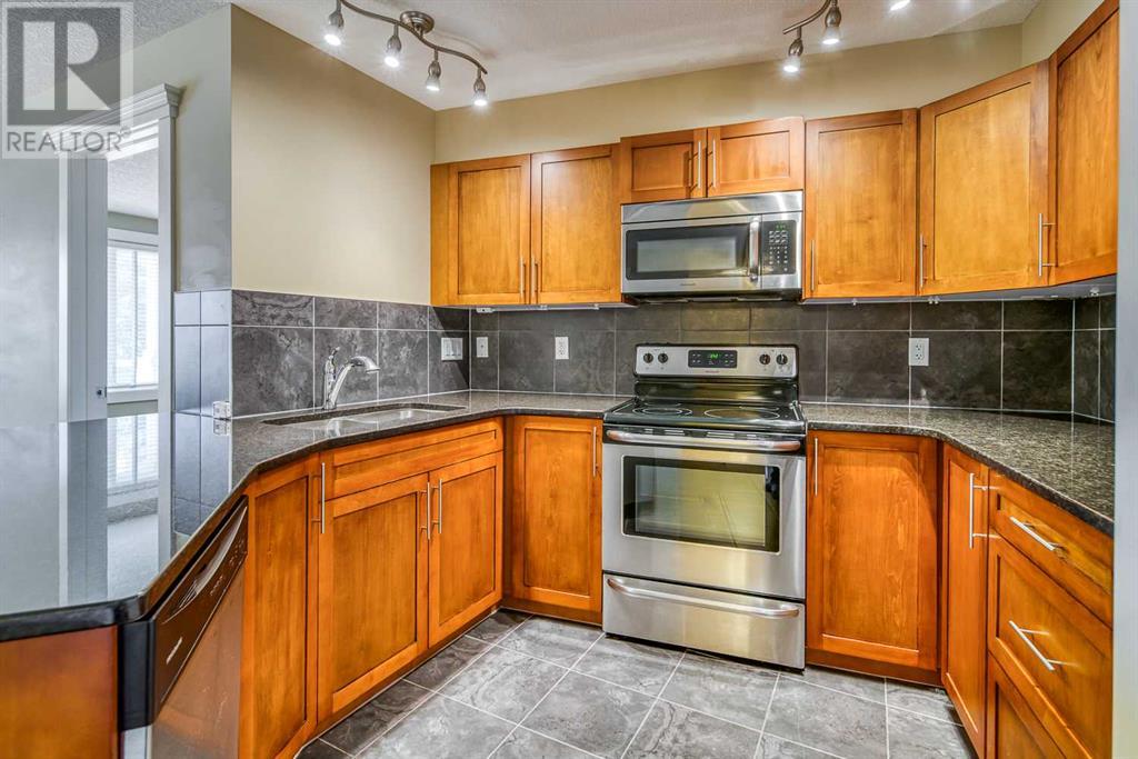 Single Family House for Sale in   Rocky Vista Gardens NW Rocky Ridge Calgary 