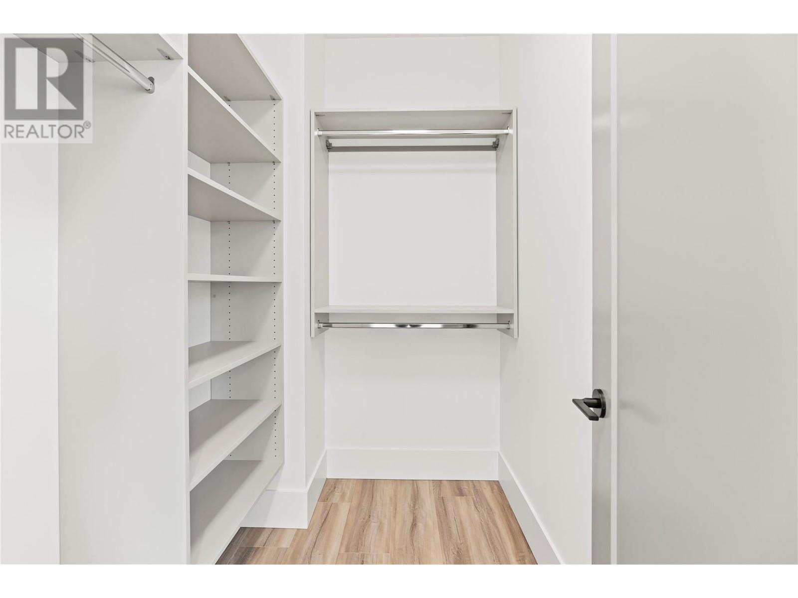  6997 Manning Place, Vernon