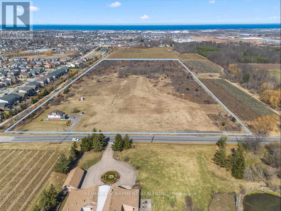 Photo 3 of 4869 Hillside Drive, Lincoln ON