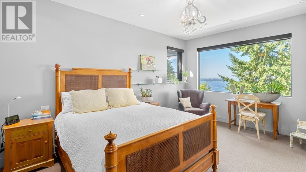 2650 ROSEBERY AVENUE, West Vancouver