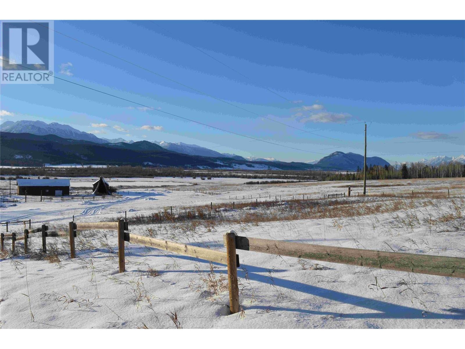 2755 95 Highway, Brisco