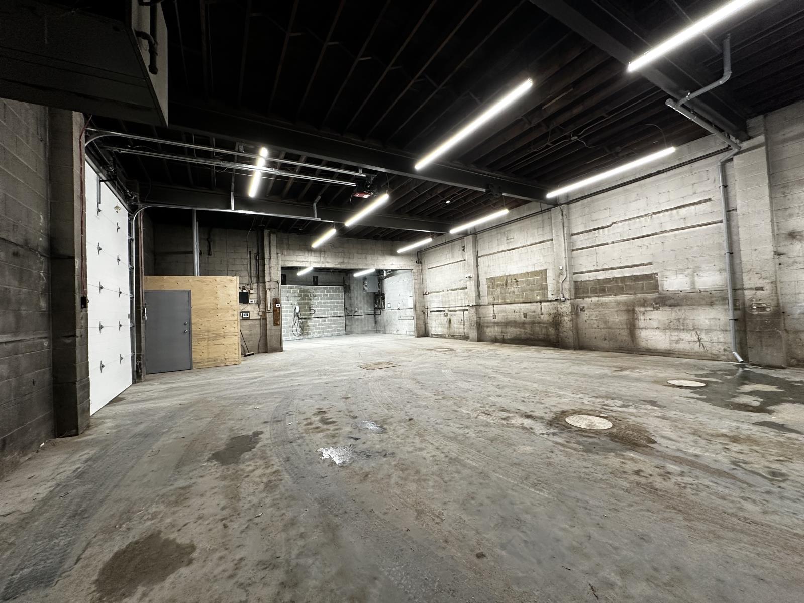 Photo 1 of 189 Bannatyne Ave, Winnipeg MB