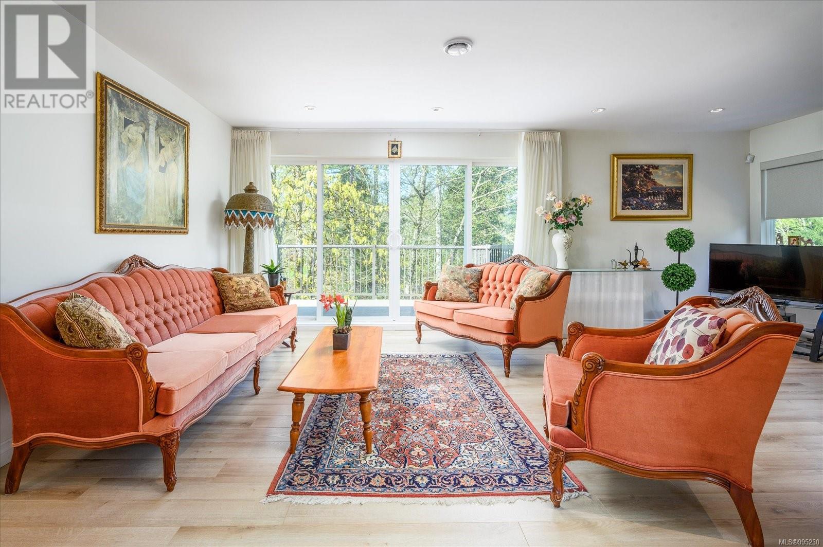 Photo 7 of 1701 Morden Rd, Nanaimo BC