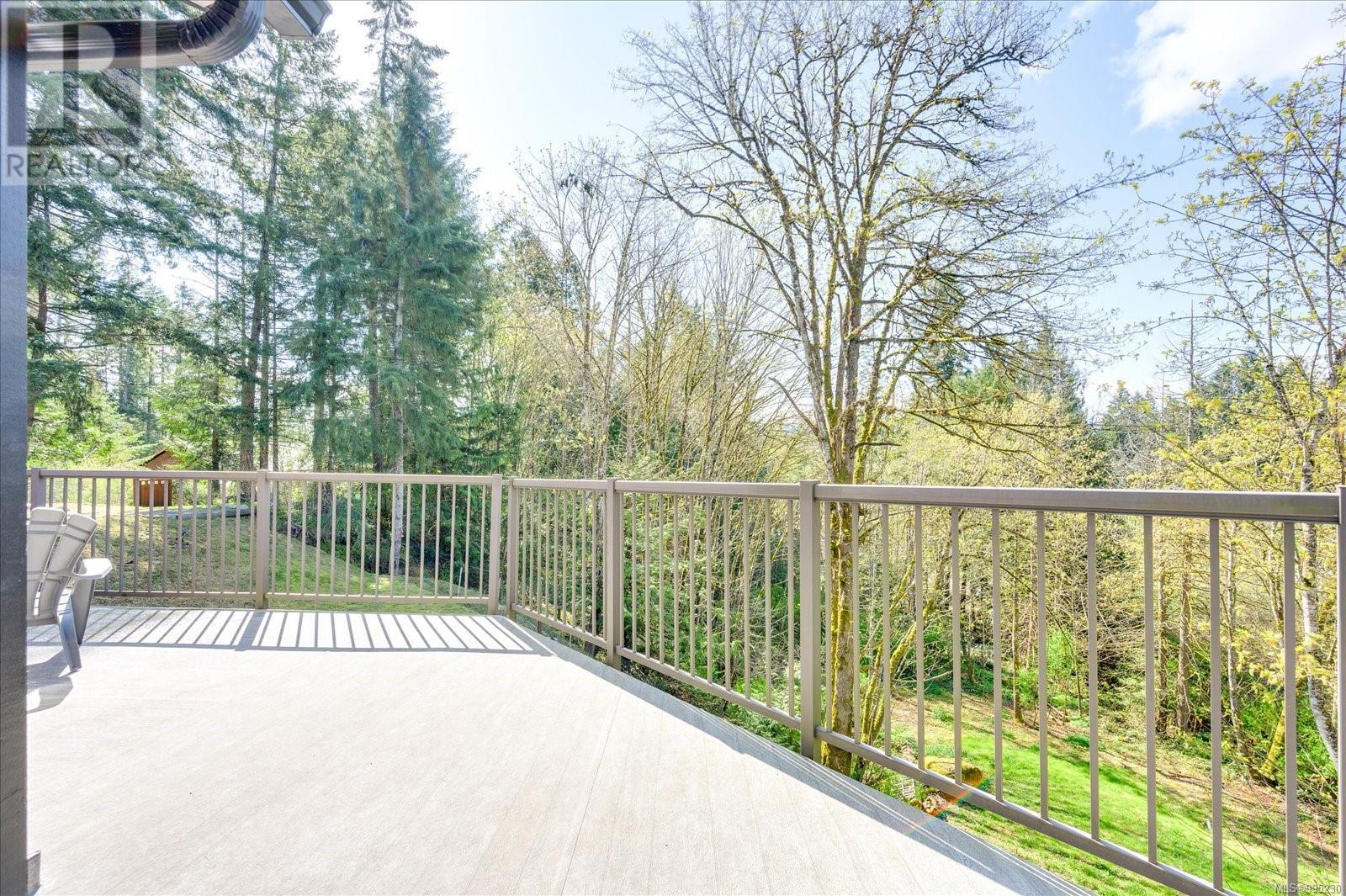 Photo 16 of 1701 Morden Rd, Nanaimo BC