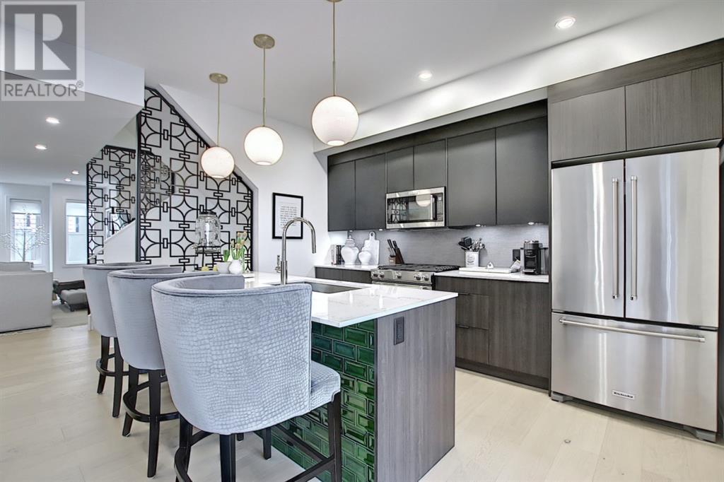Single Family House for Sale in    Street SW Cliff Bungalow Calgary 