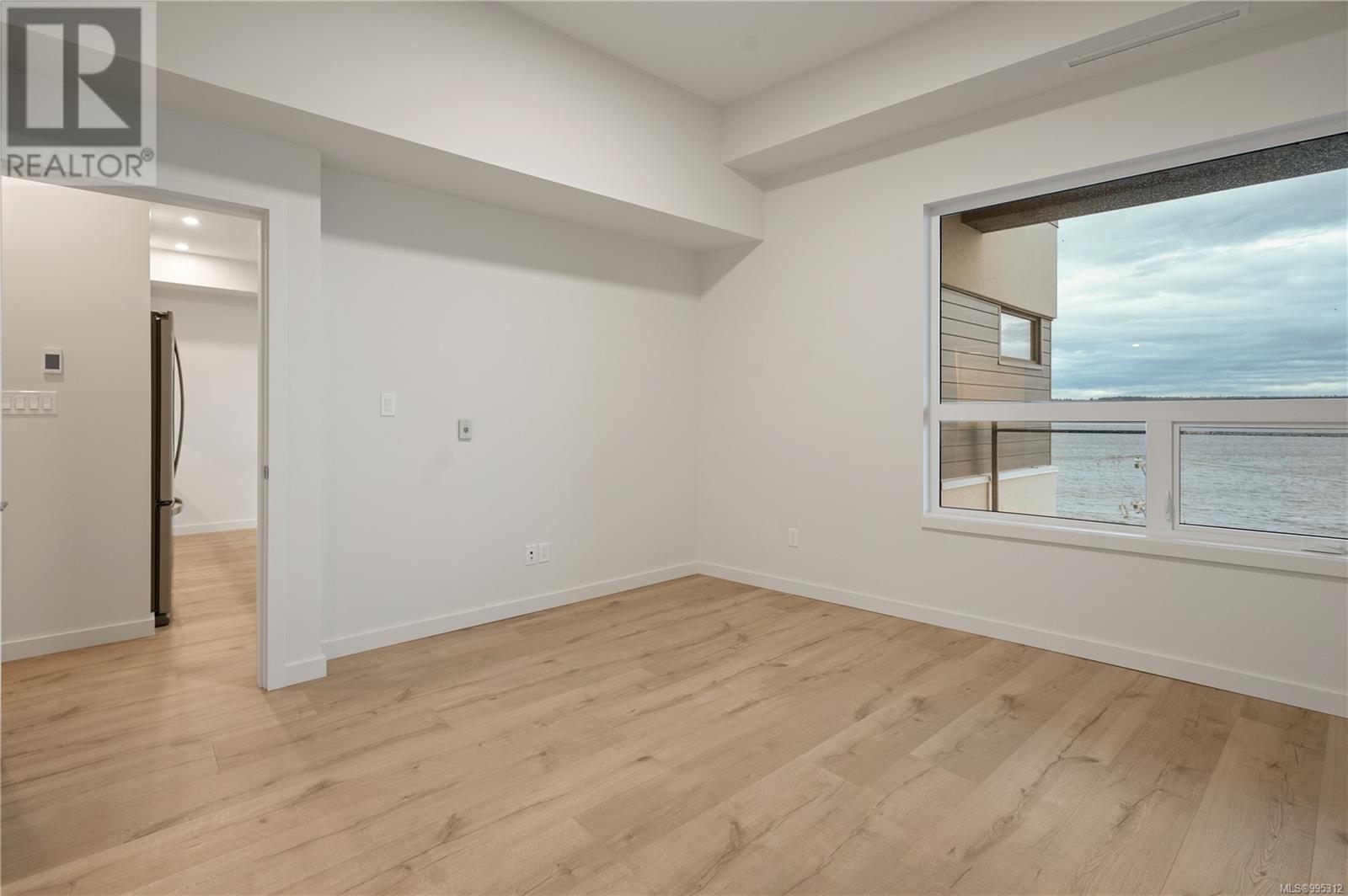 504 536 Island Hwy S, Campbell River