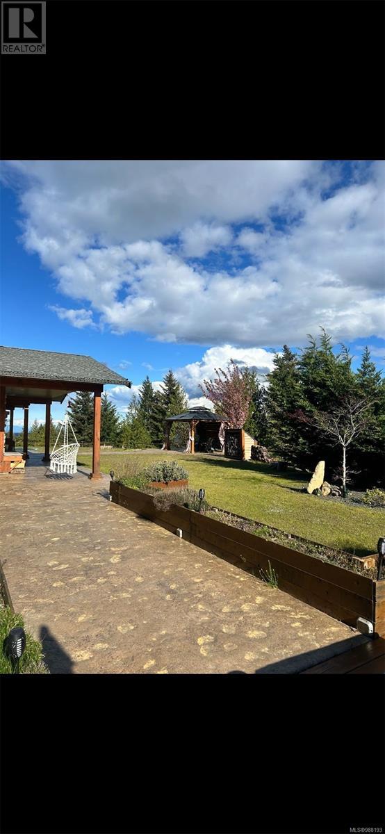 Photo 32 of 1680 Peligren Pl, Qualicum Beach BC