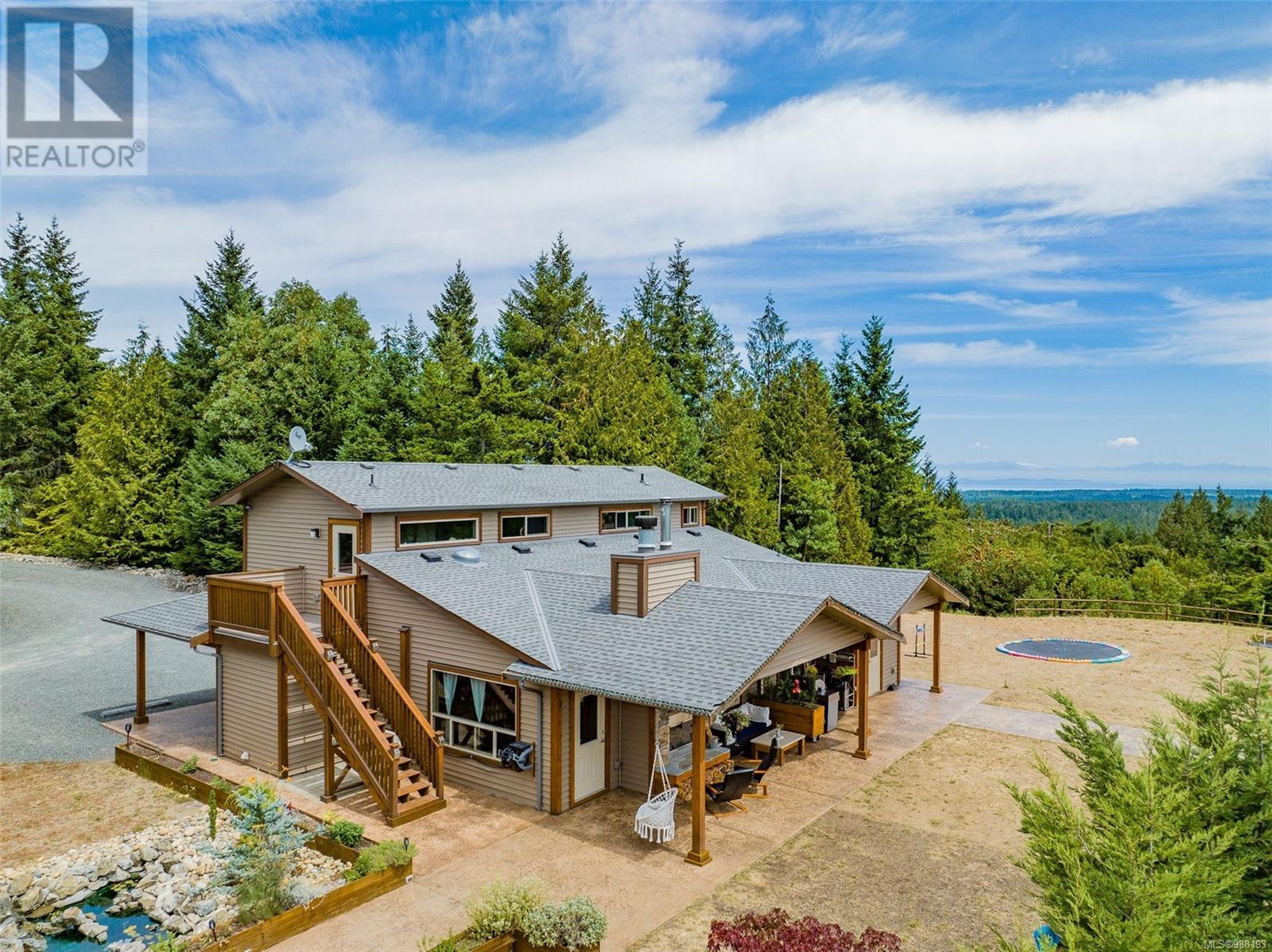Photo 25 of 1680 Peligren Pl, Qualicum Beach BC