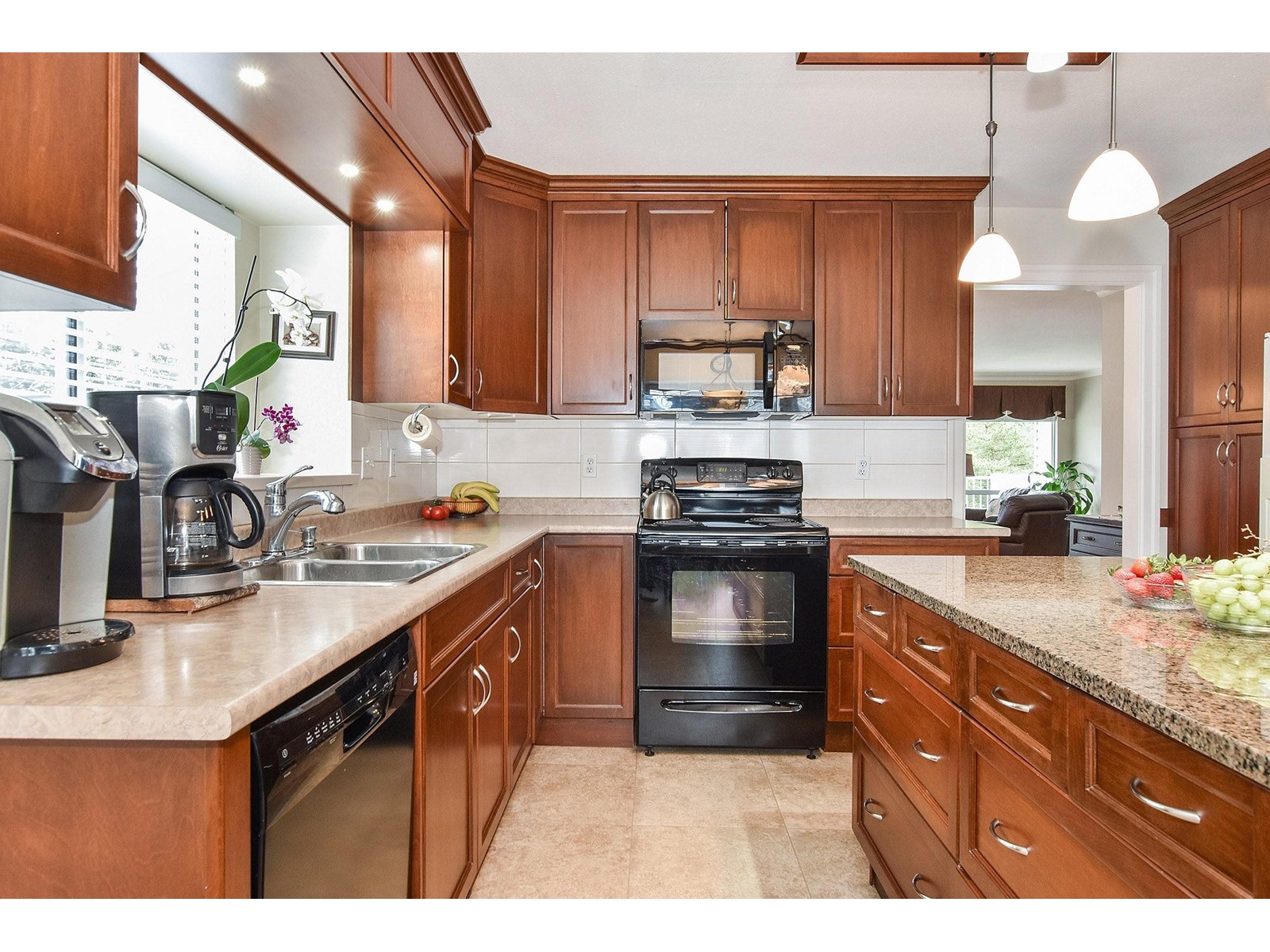 30 33922 KING                                   V2S 7N1 ROAD, Abbotsford real estate listing R2988257