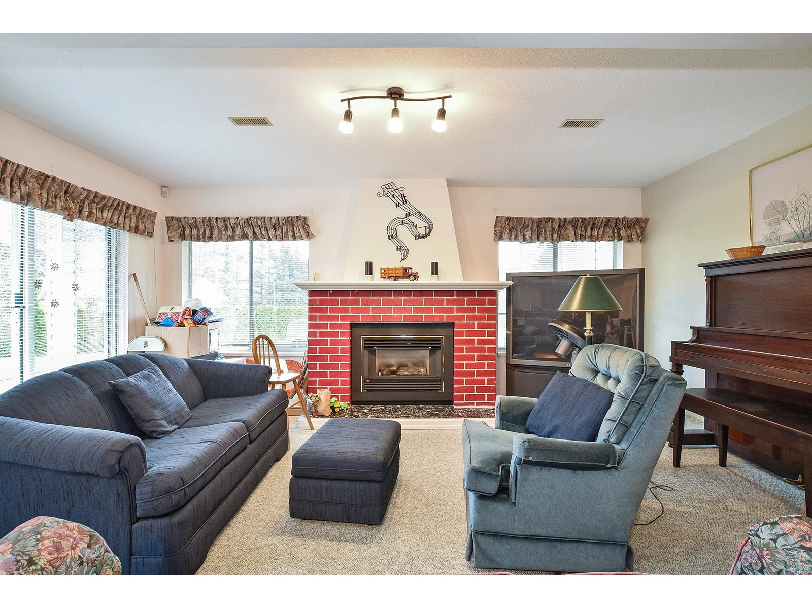30 33922 KING                                   V2S 7N1 ROAD, Abbotsford real estate listing R2988257