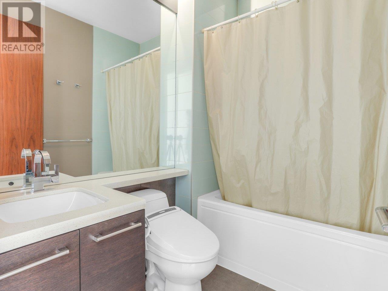 4306 W 8TH AVENUE, Vancouver
