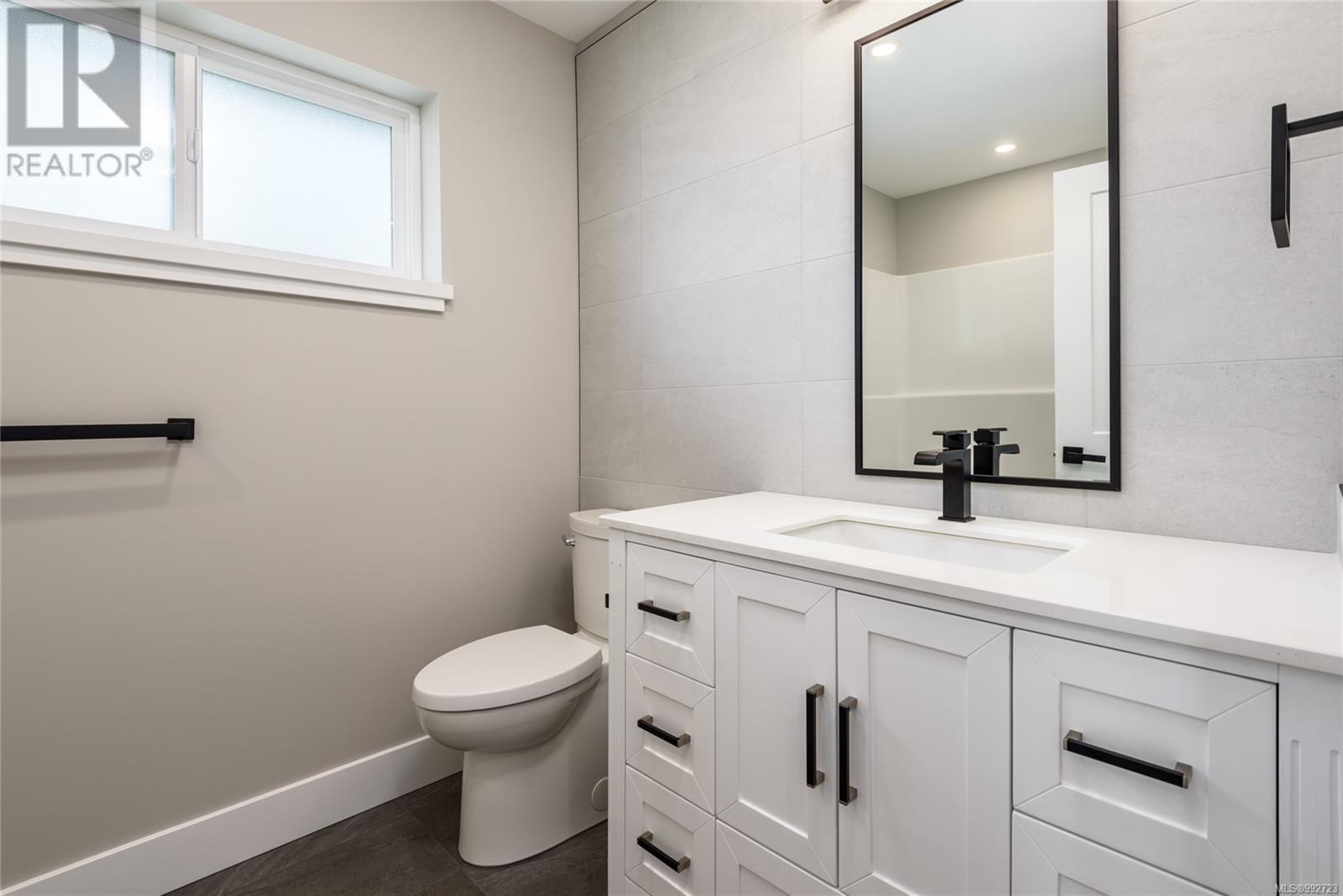 635 5th St, Courtenay real estate listing 992723
