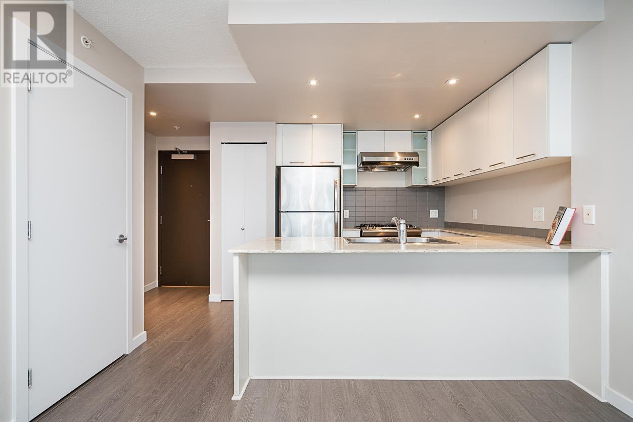 Photo 7 of 1102 3111 Corvette Way, Richmond BC