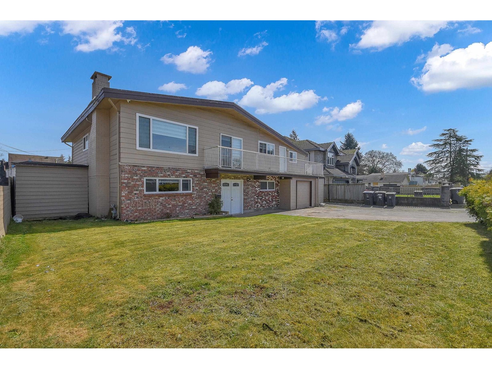 Photo 2 of 9488 127 A Street, Surrey BC