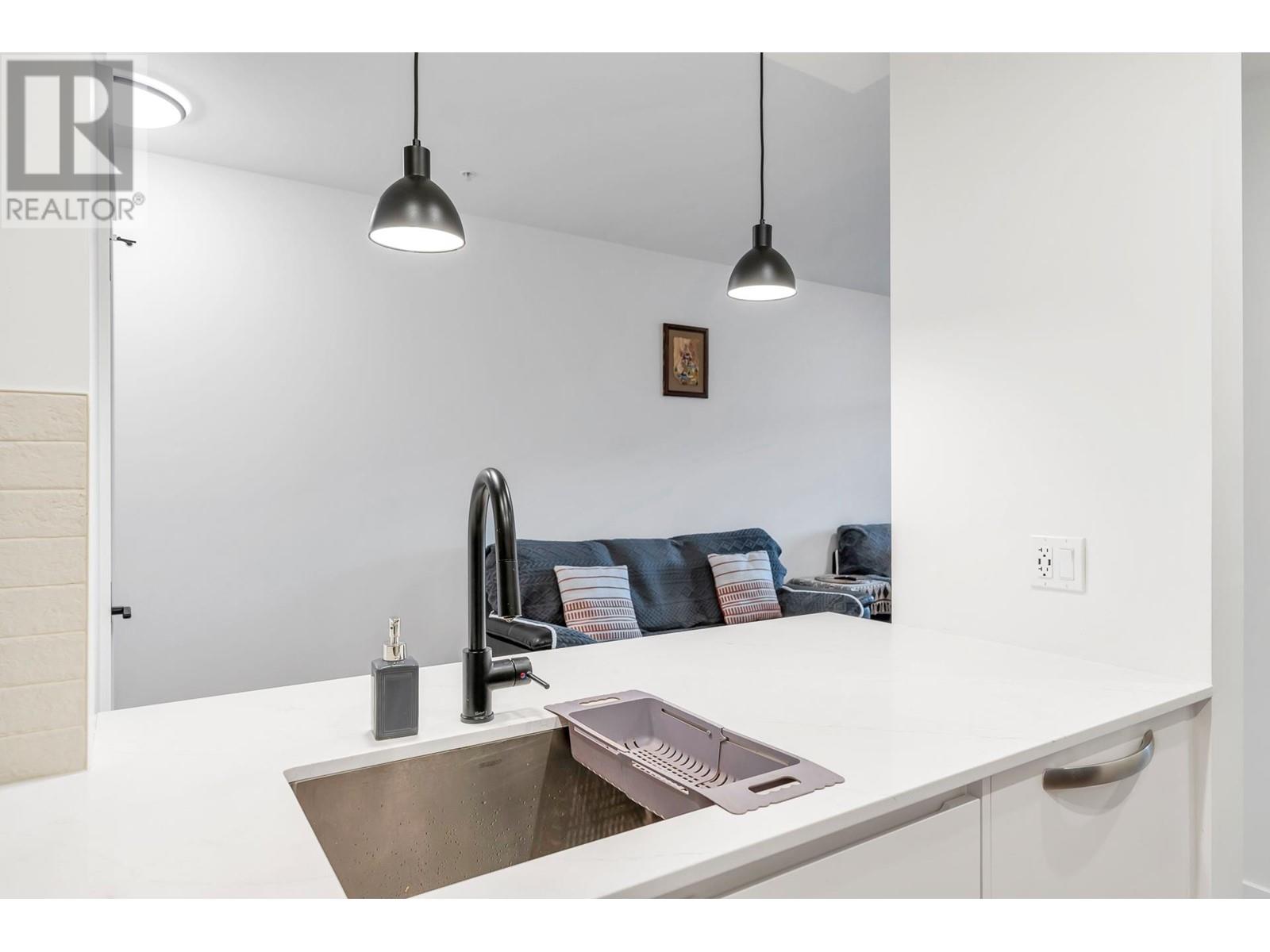 2205 2180 KELLY AVENUE, Port Coquitlam real estate listing R2990082