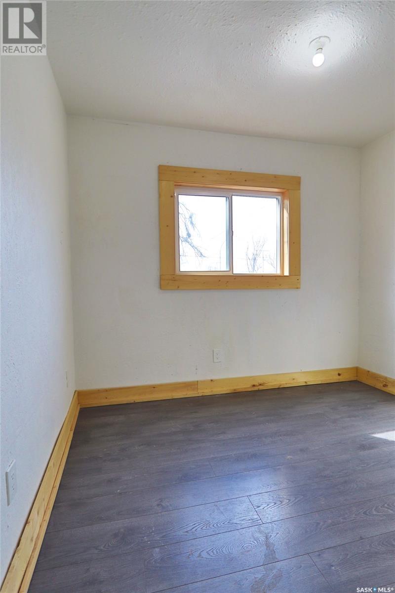 Photo 10 of 1404 Retallack Street, Regina SK