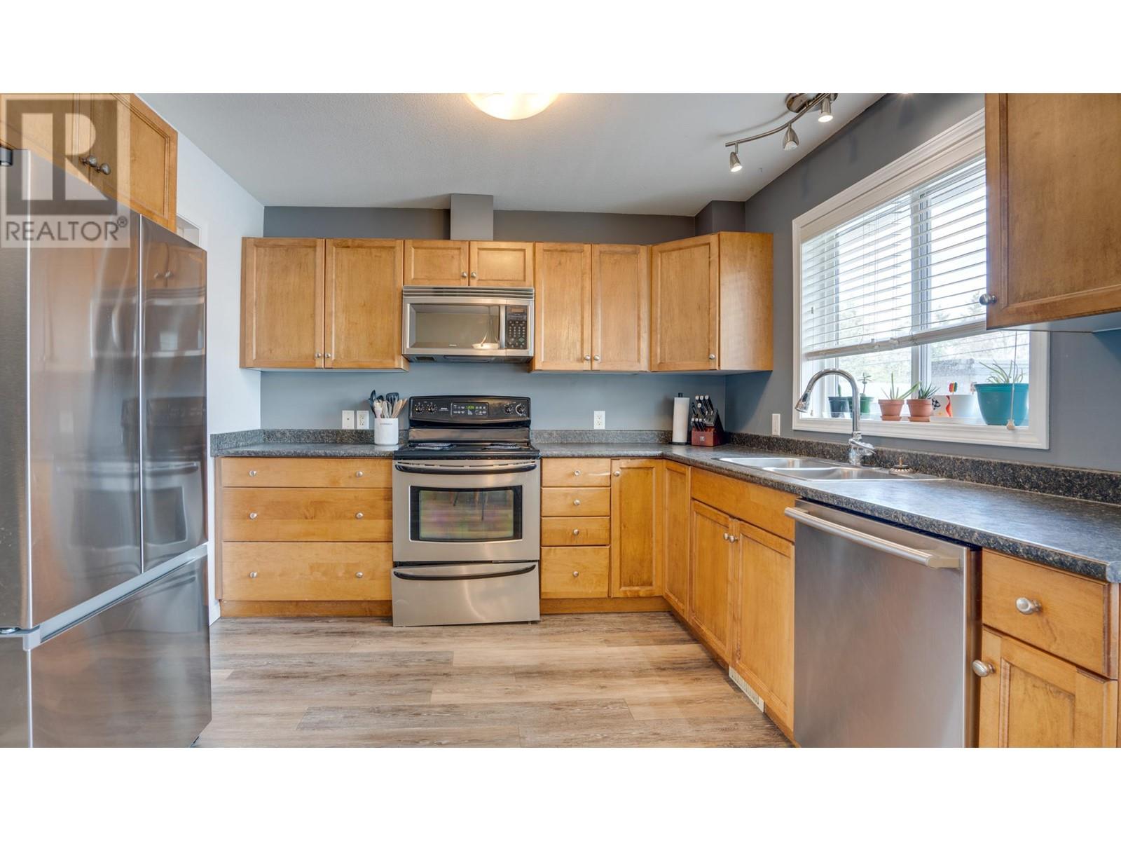 2655 Pleasant Valley Road Unit# 11, Armstrong