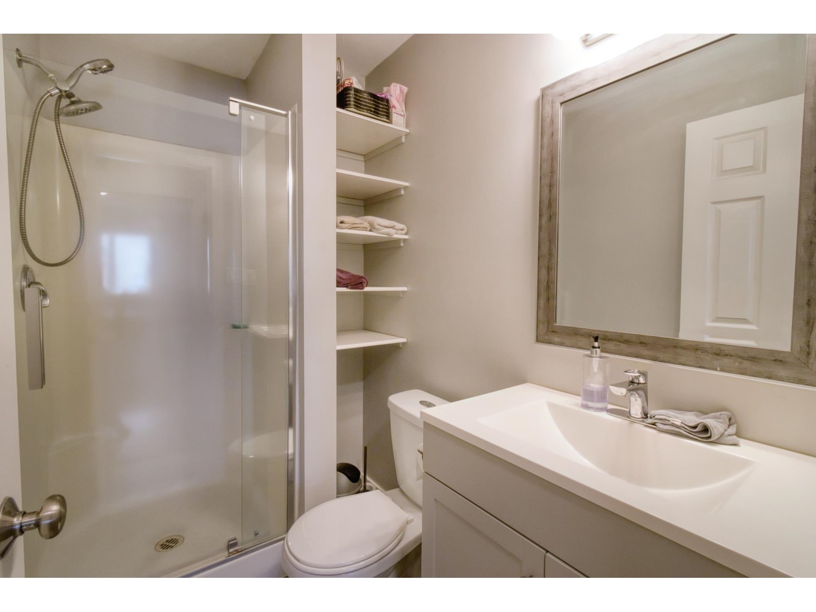 Photo 12 of 408 31771 Peardonville Road, Abbotsford BC