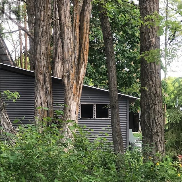 4462 Salmon River Road, Spallumcheen