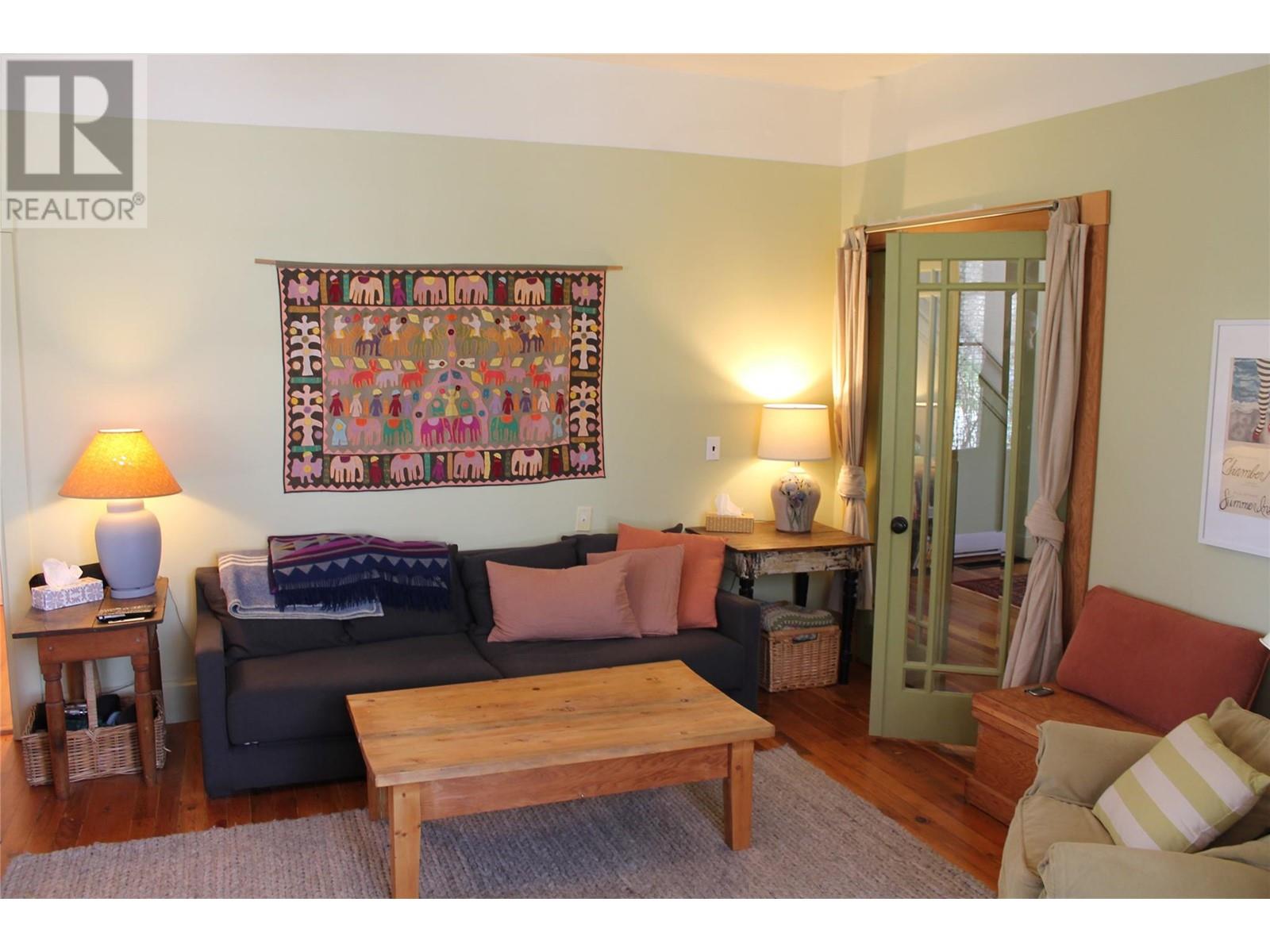 4462 Salmon River Road, Spallumcheen