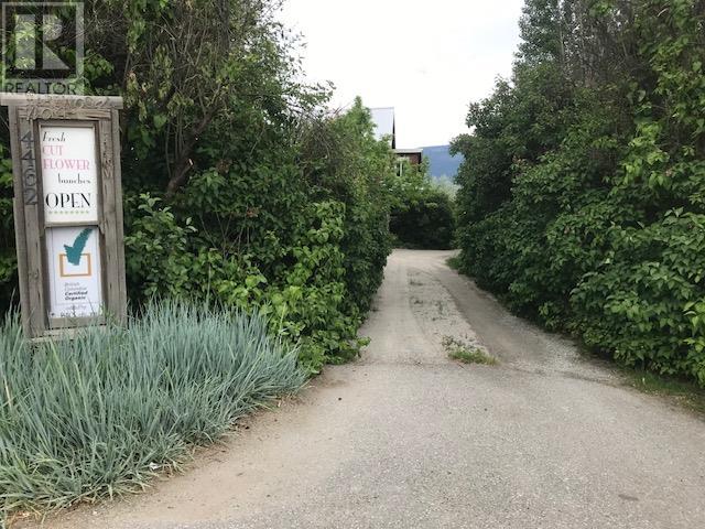 4462 Salmon River Road, Spallumcheen