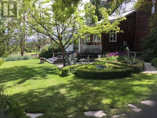 4462 Salmon River Road, Spallumcheen