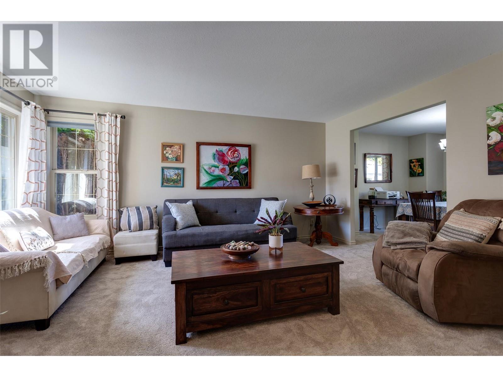  1022 Barnes Avenue, Kelowna