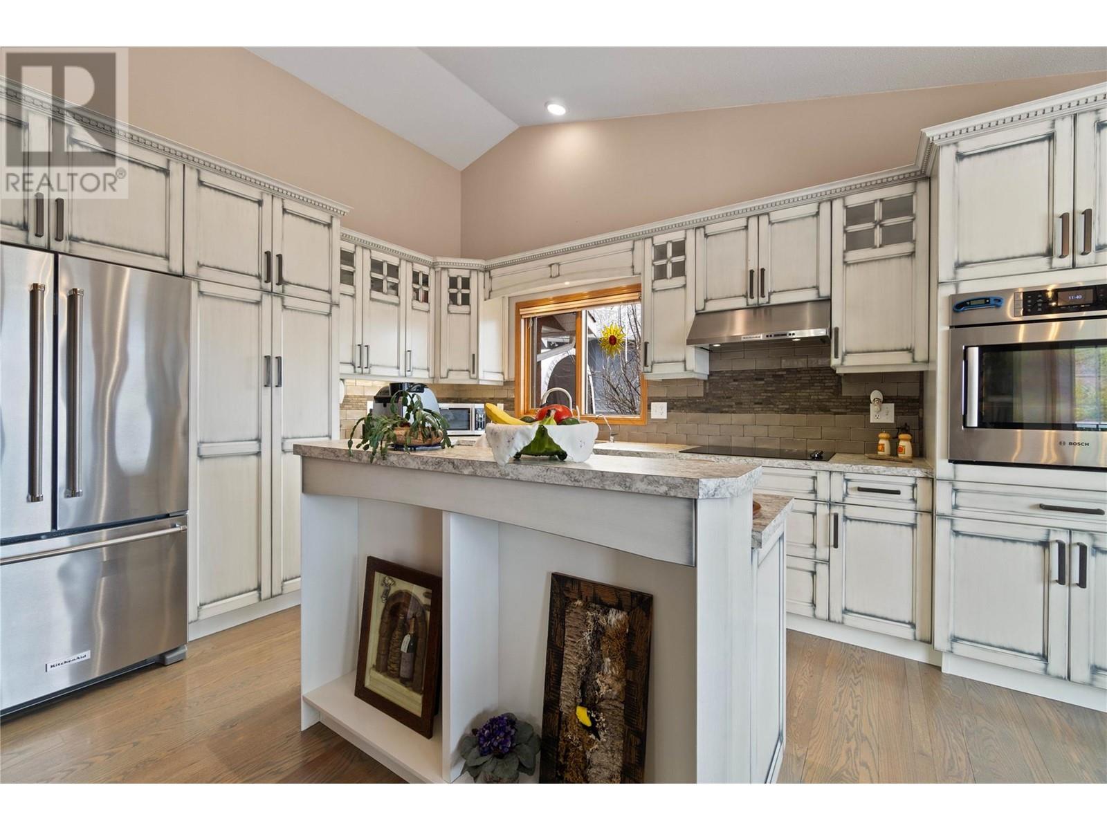 Photo 16 of 4711 16 Street Ne, Salmon Arm BC