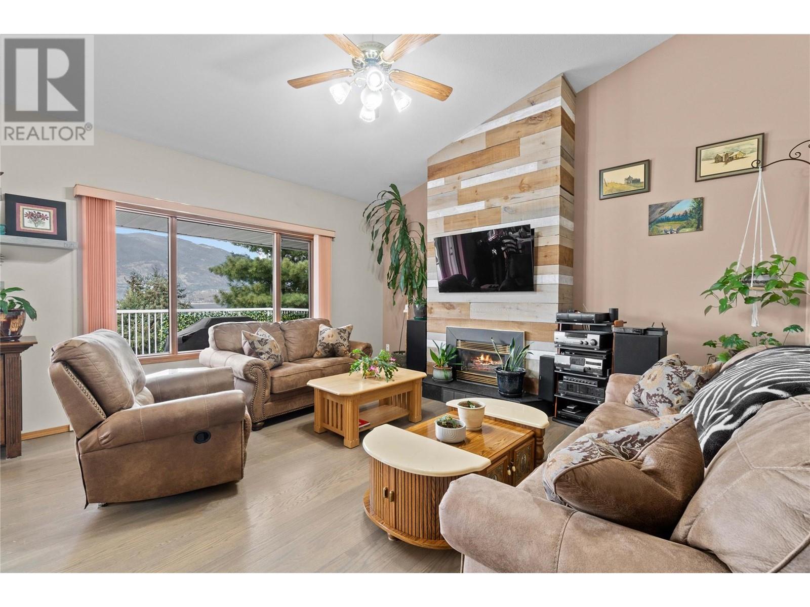 Photo 6 of 4711 16 Street Ne, Salmon Arm BC