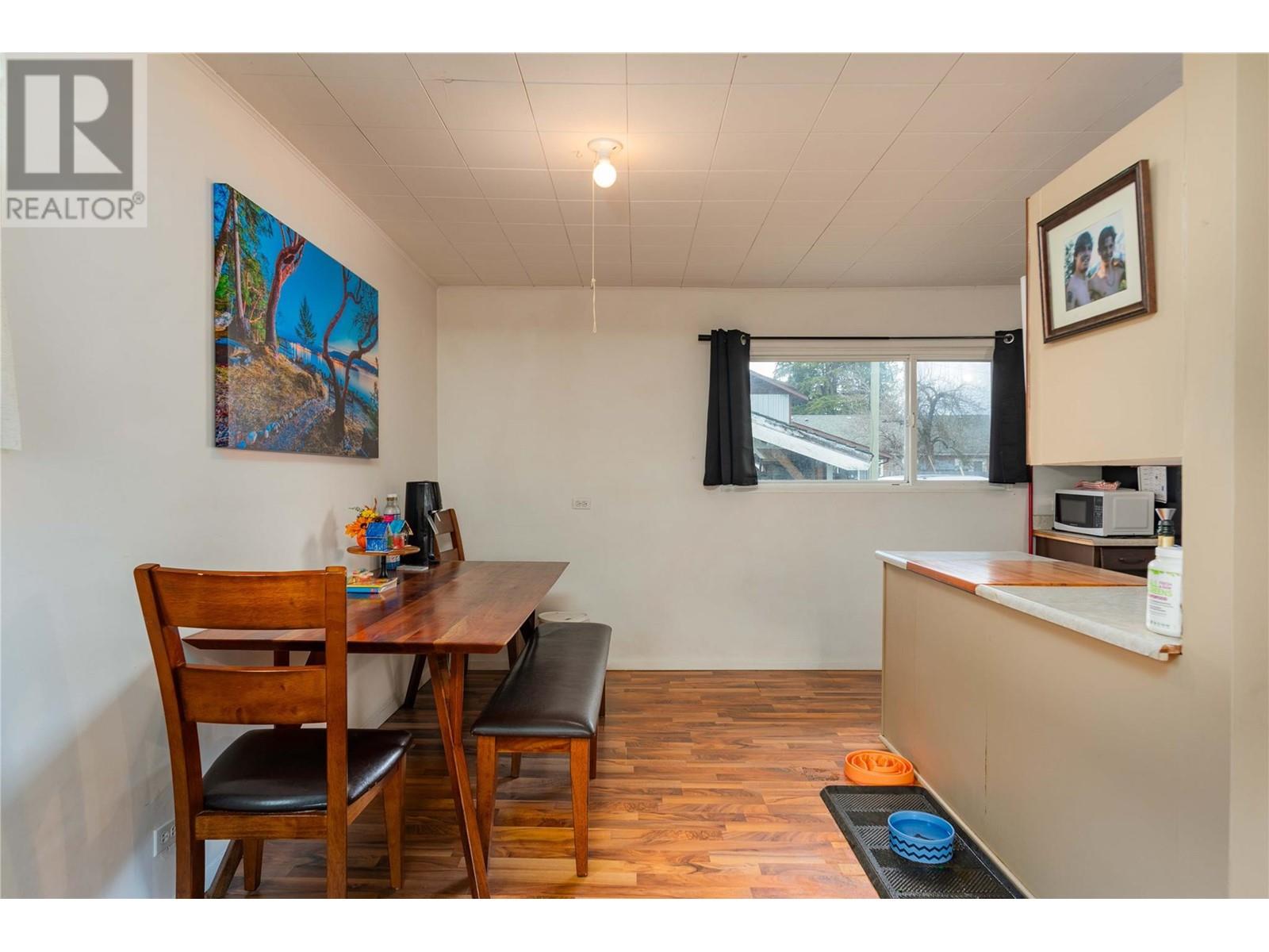 314 2ND Avenue NW, Nakusp