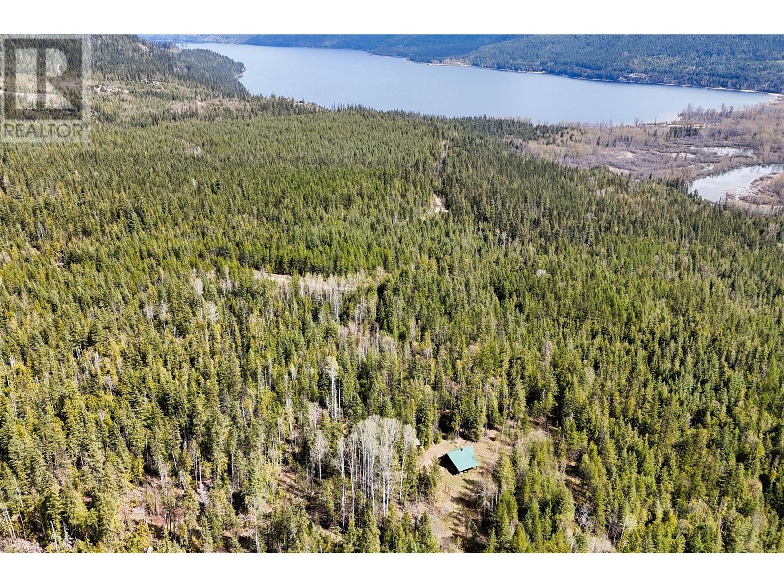 1425 Bobbie Burns Road, Lumby