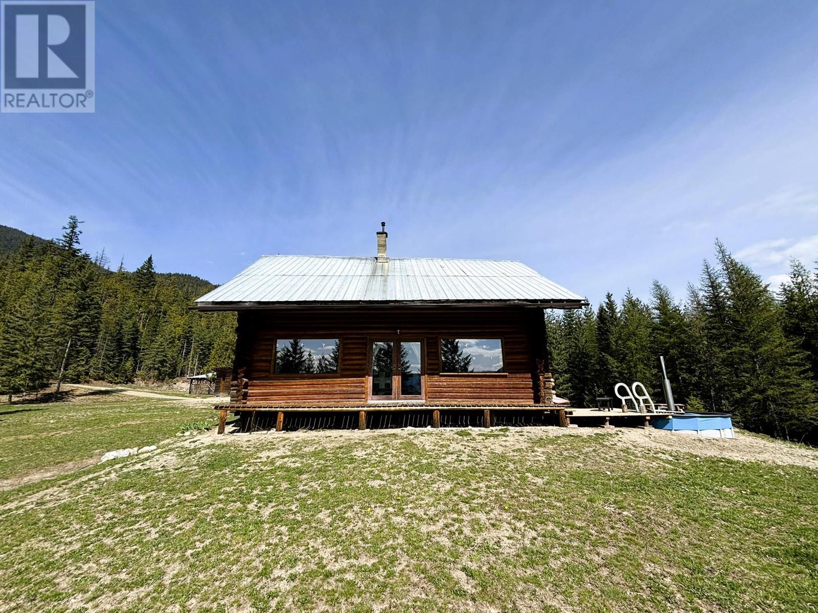 1425 Bobbie Burns Road, Lumby