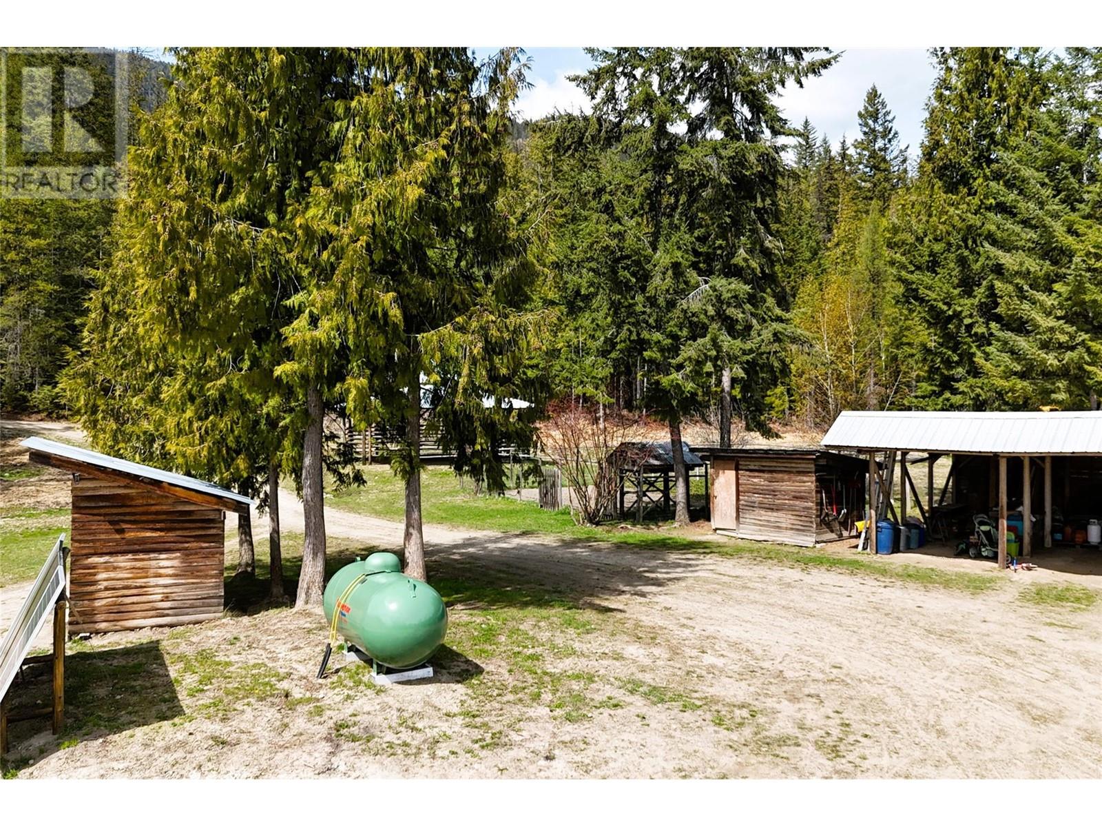1425 Bobbie Burns Road, Lumby