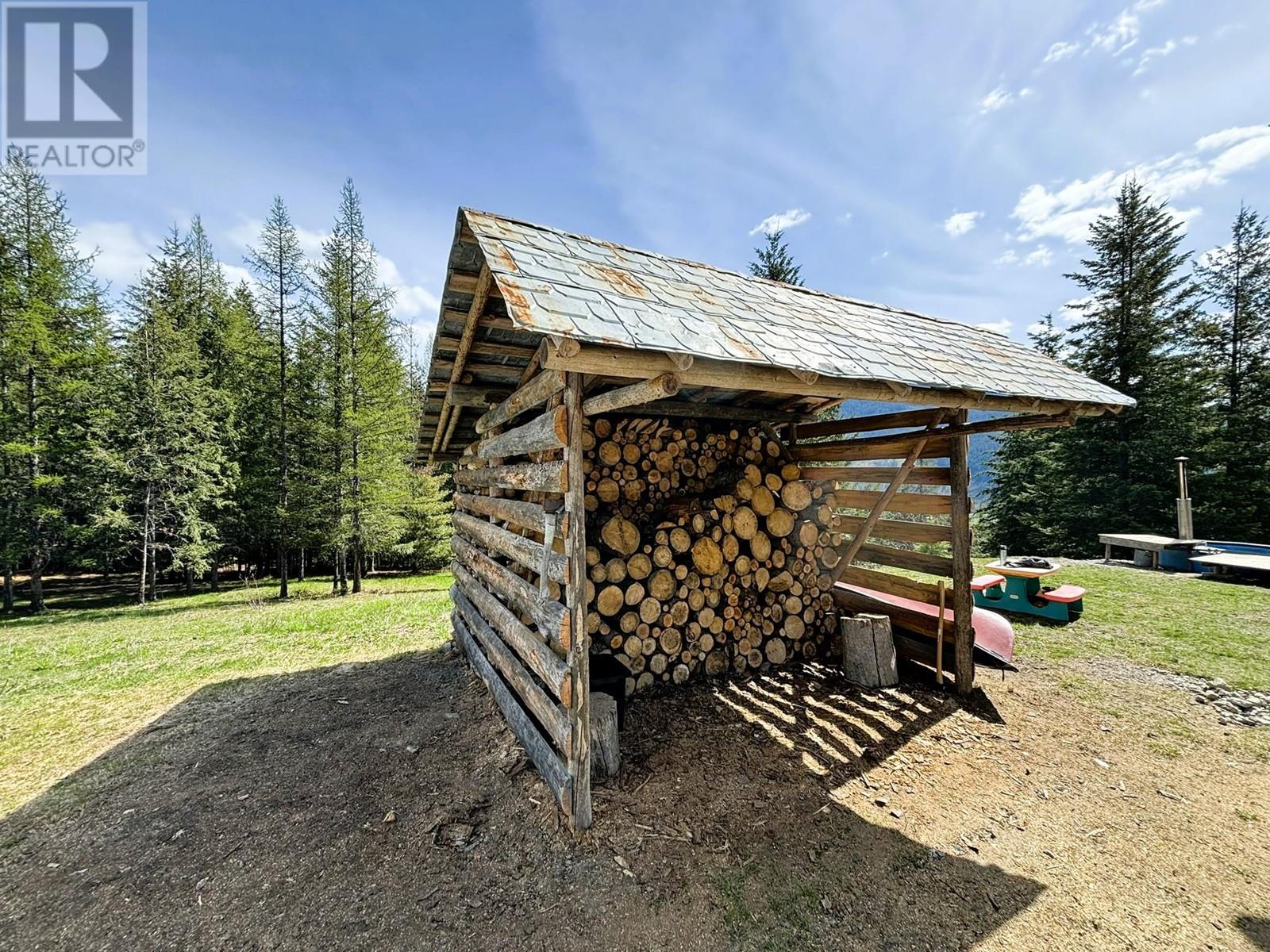 1425 Bobbie Burns Road, Lumby