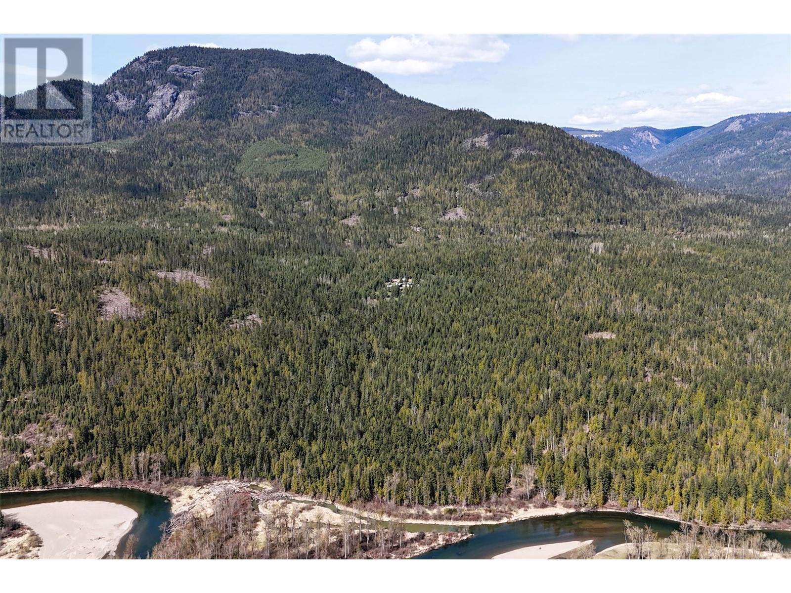 1425 Bobbie Burns Road, Lumby