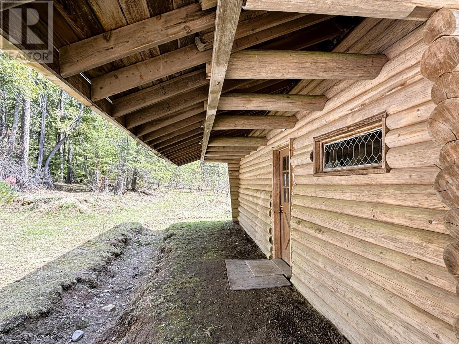 1425 Bobbie Burns Road, Lumby