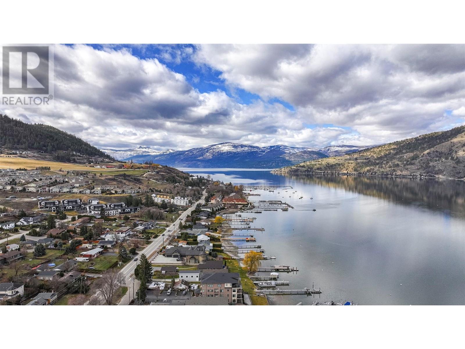 4 7373 Brooks Lane, Vernon